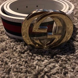 Gucci belt!